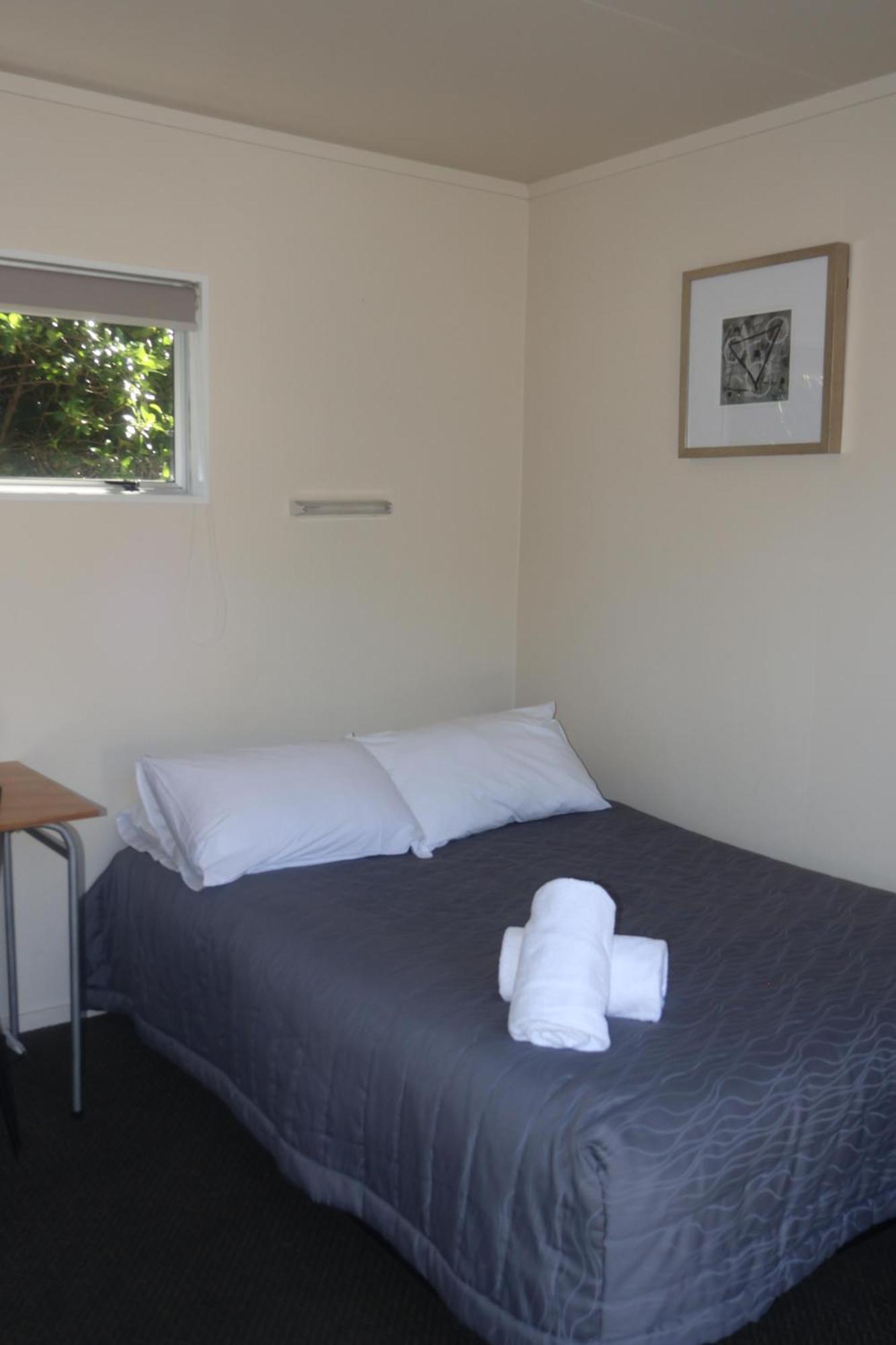 Pohara Beach Top 10 Holiday Park Exterior photo